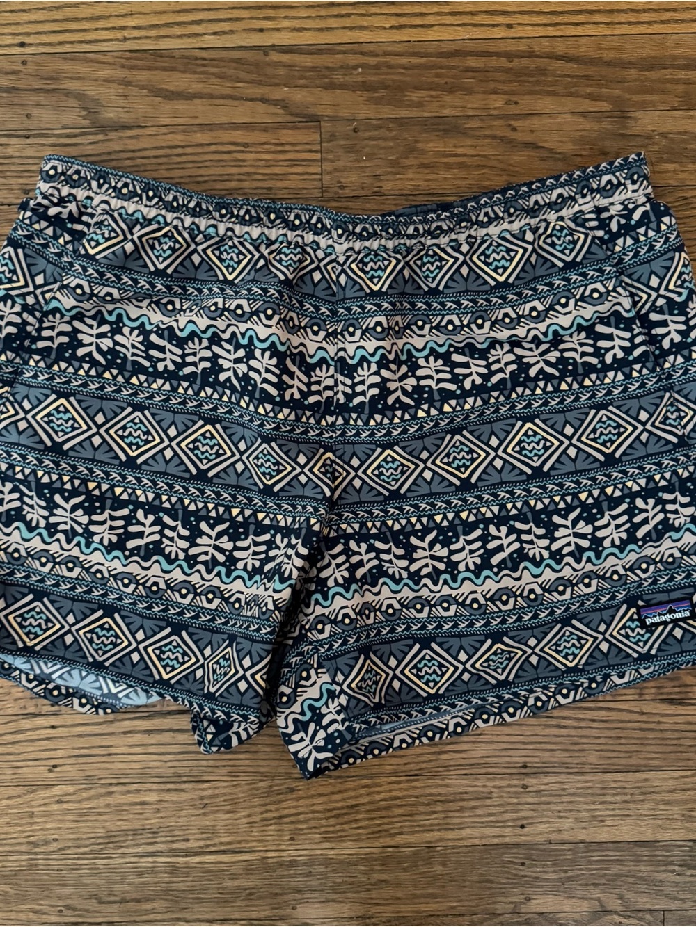 Patagonia Geometric Baggies Shorts in Mangrove Tiki Small: Tidepool Blue L EUC